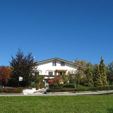 Hotel Ristorante La Rua Carre Dış mekan fotoğraf